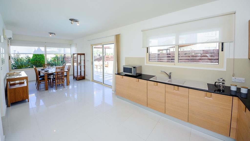 Pernera Holiday Villa 015 Protaras Ngoại thất bức ảnh
