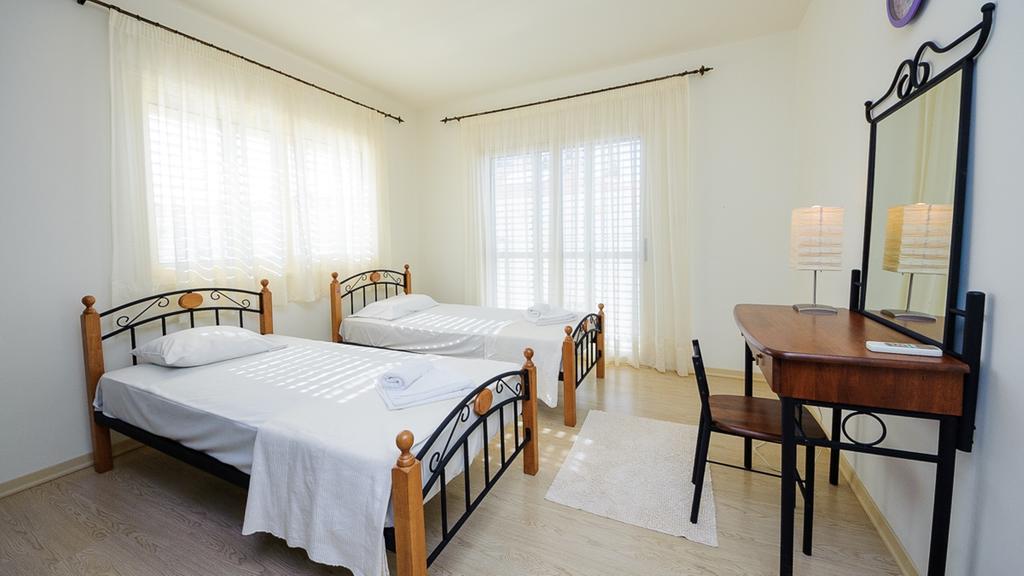 Pernera Holiday Villa 015 Protaras Phòng bức ảnh